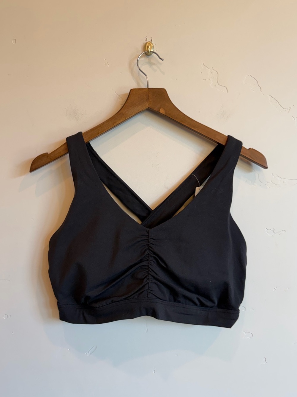 AMERICAN EAGLE Offline Real Me Black Cross Back Sports Bra